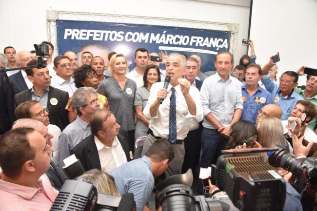 44740226_1999813816728880_4805842836836581376_n (1)